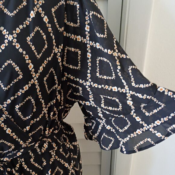 Torrid 2 Plus Size Maxi Georgette Surplice Hi Low Belt Dress Black Floral 2X NEW - Picture 4 of 10